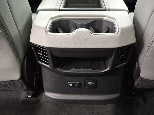 Used 2022 Toyota Tundra Limited image 13