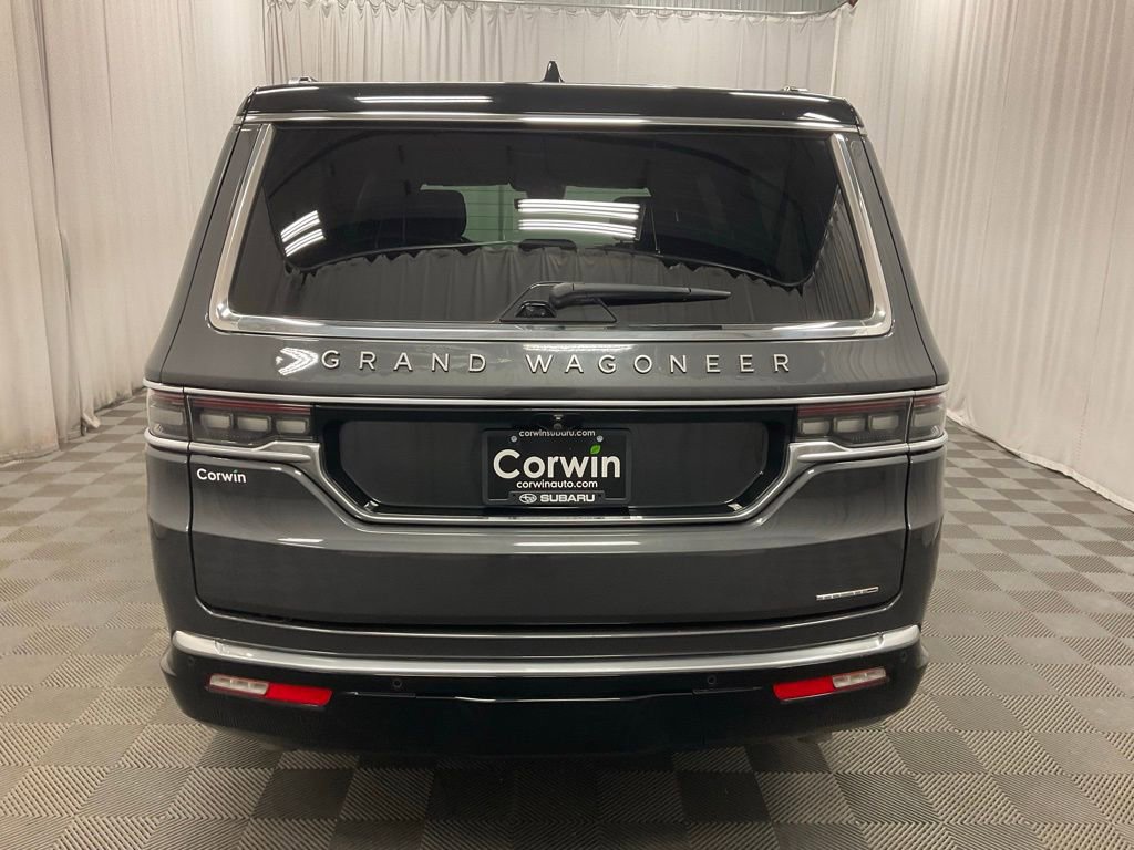 Used 2024 Jeep Grand Wagoneer L Series III image 3