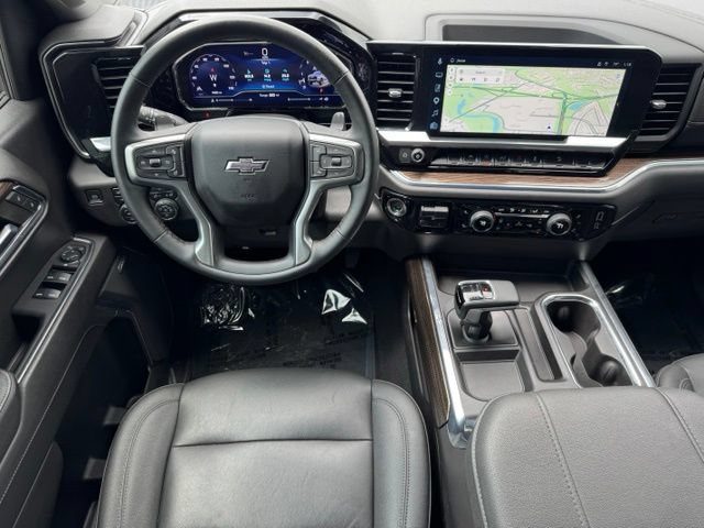 Used 2024 Chevrolet Silverado 1500 LT Trail Boss w/ Convenience Package II AWD/4WD image 13