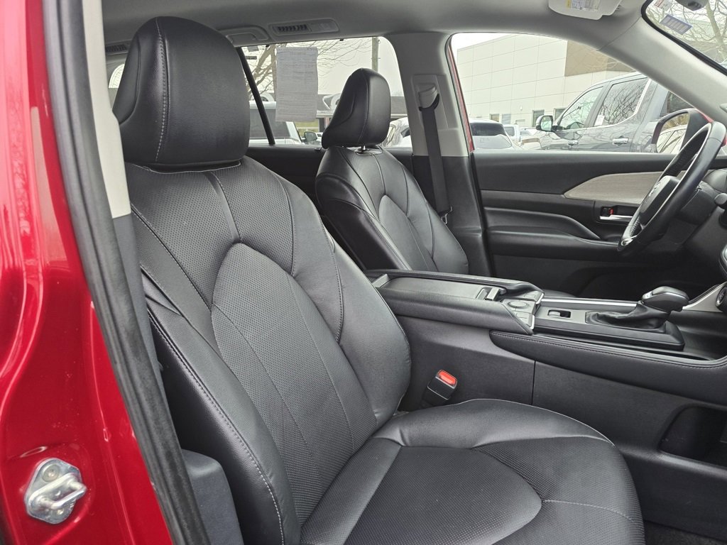Certified 2024 Toyota Grand Highlander Limited image 13