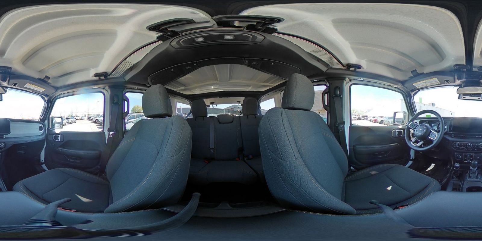 Used 2025 Jeep Wrangler Sahara image 42