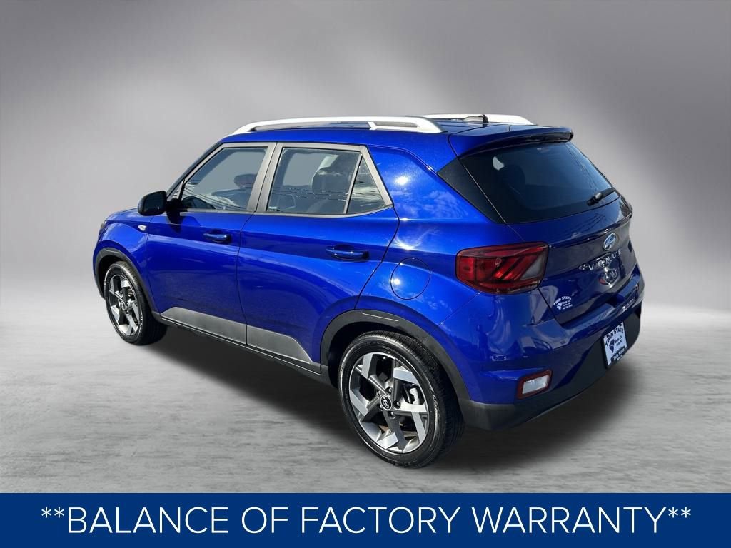 Used 2024 Hyundai Venue SEL image 10
