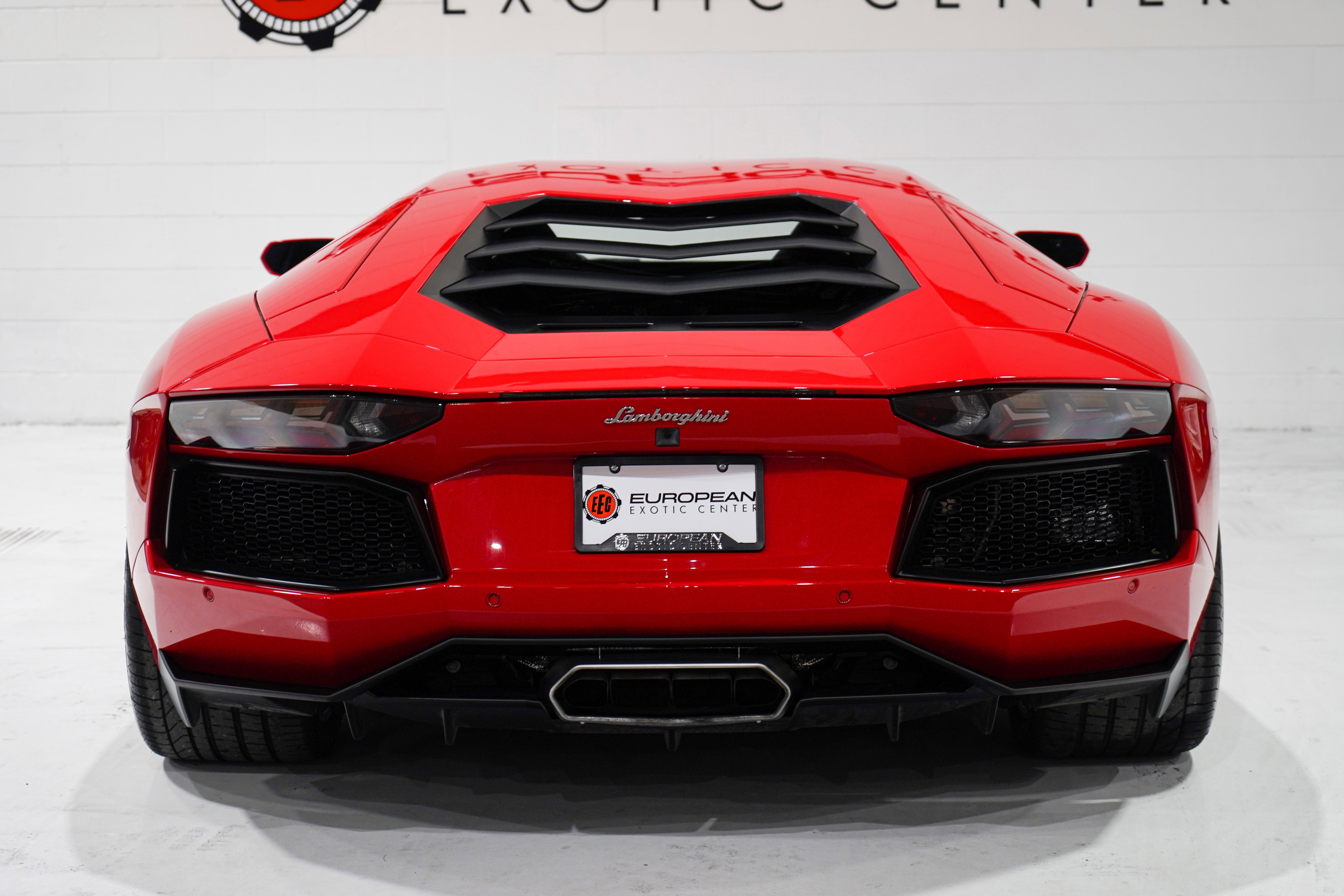 Used 2015 Lamborghini Aventador LP 700-4 AWD/4WD image 3