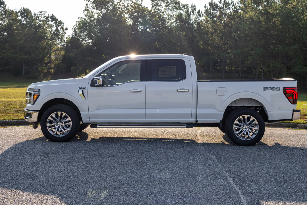 New 2025 Ford F150 Lariat w/ Equipment Group 502A High image 8