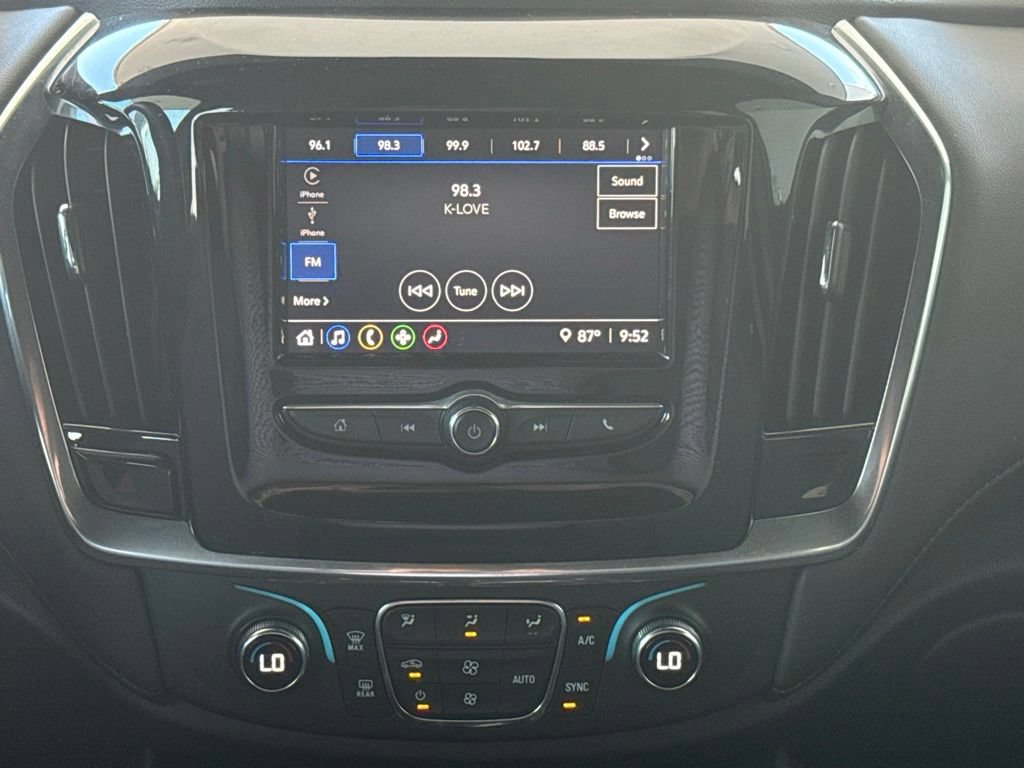 Used 2023 Chevrolet Traverse LT FWD image 20
