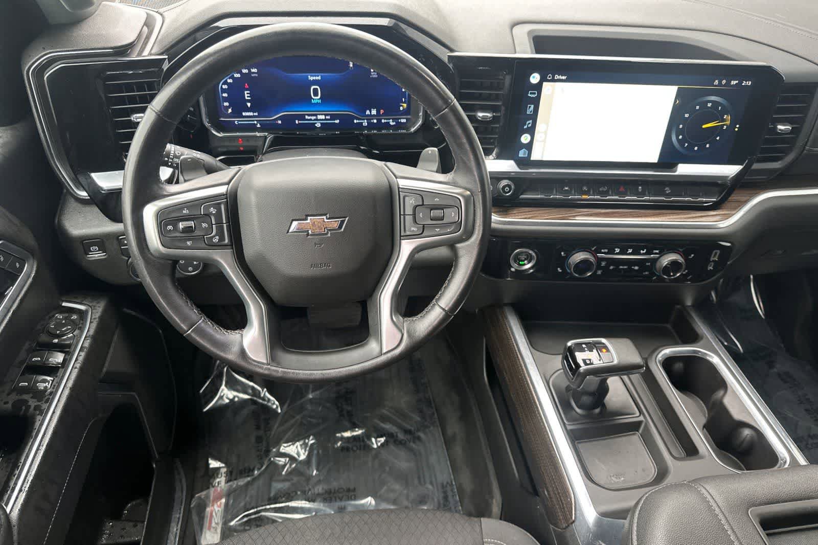 Used 2022 Chevrolet Silverado 1500 LT w/ Z71 Off-Road Package AWD/4WD image 12