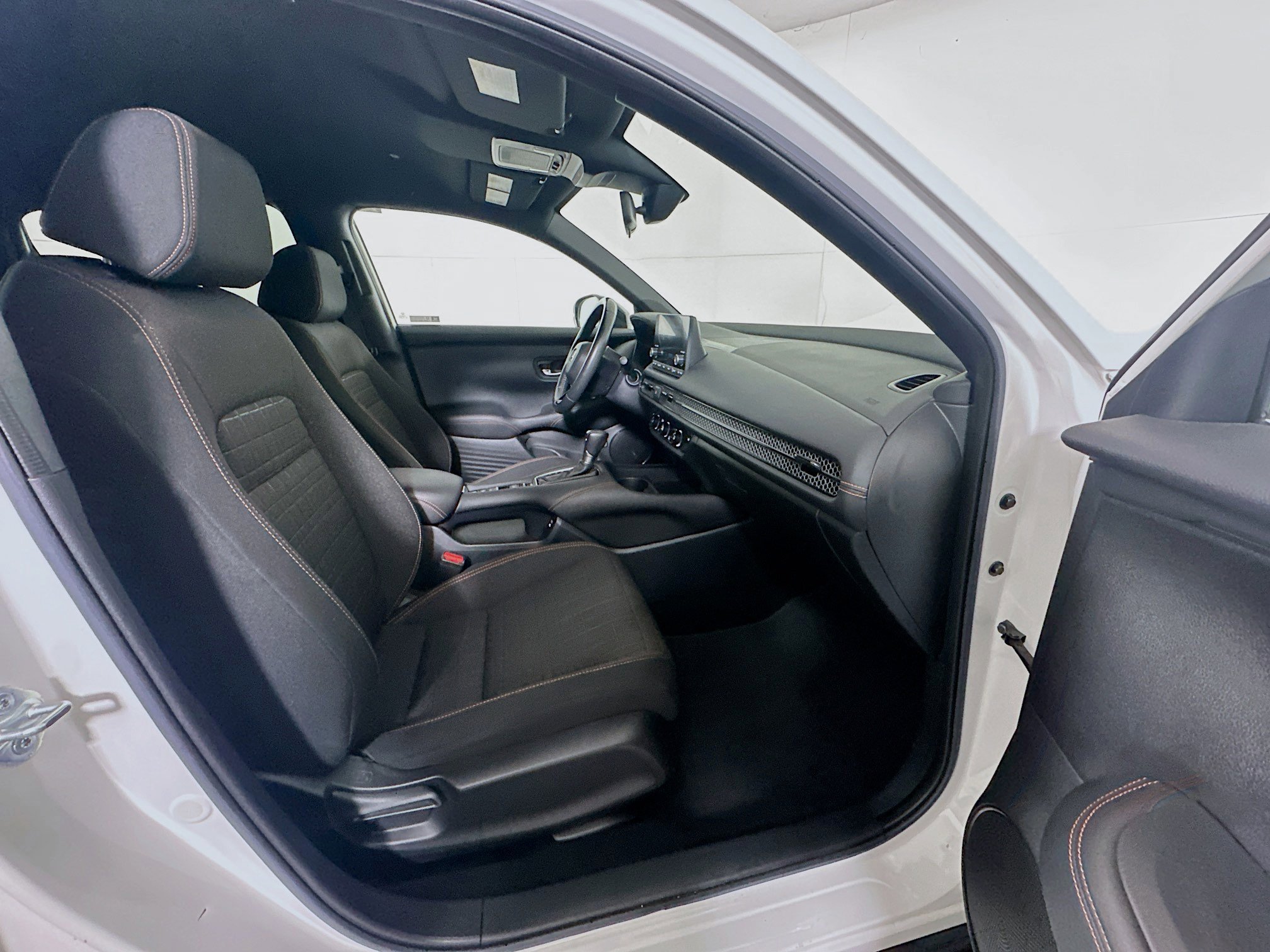 Used 2024 Honda HR-V Sport image 28