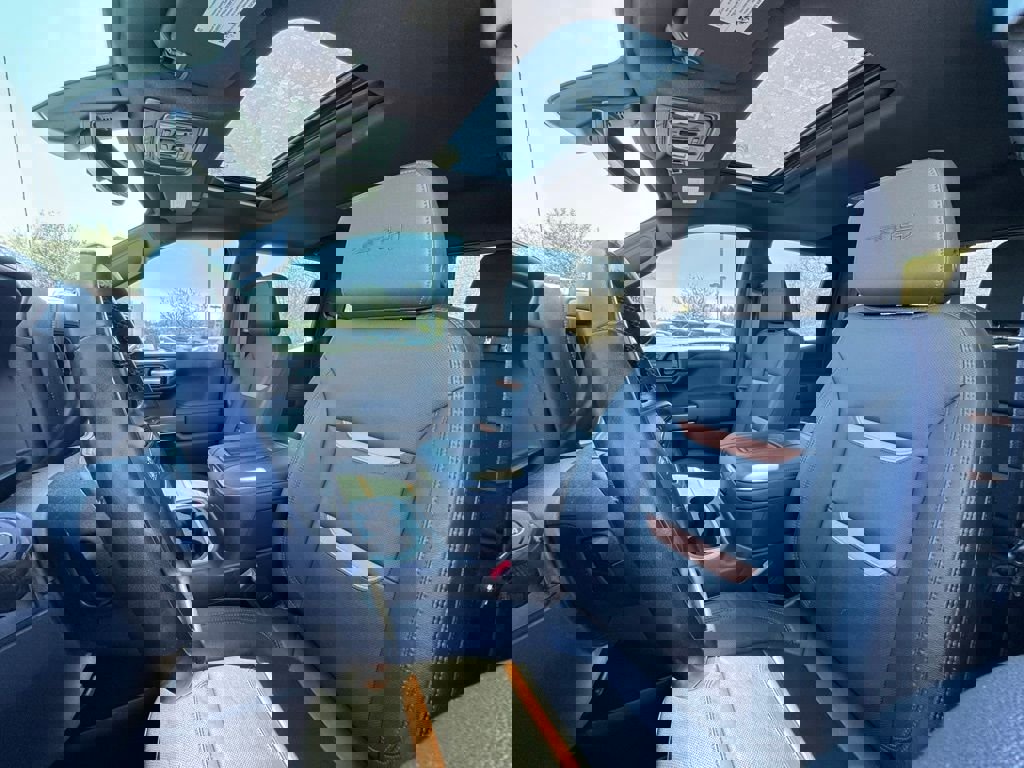 Used 2021 GMC Sierra 1500 AT4 w/ AT4 Value Package image 24