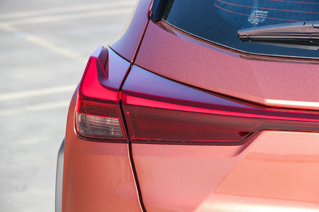 New 2026 Lexus UX 300h FWD w/ Accessory Package (Z2) image 7