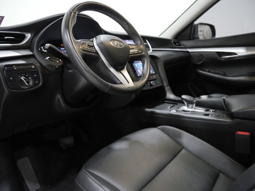 Used 2020 INFINITI QX50 Luxe AWD/4WD image 12