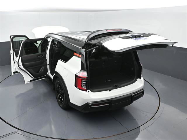 New 2026 Nissan Armada PRO-4X w/ Captain's Chari Seat Package AWD/4WD image 44