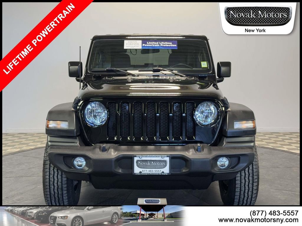 Used 2022 Jeep Wrangler Sport AWD/4WD image 2