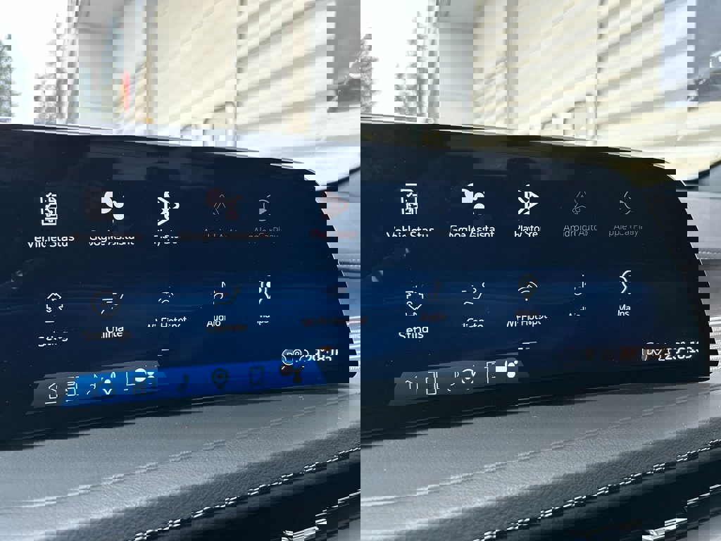 Used 2024 Cadillac XT4 Premium Luxury image 20