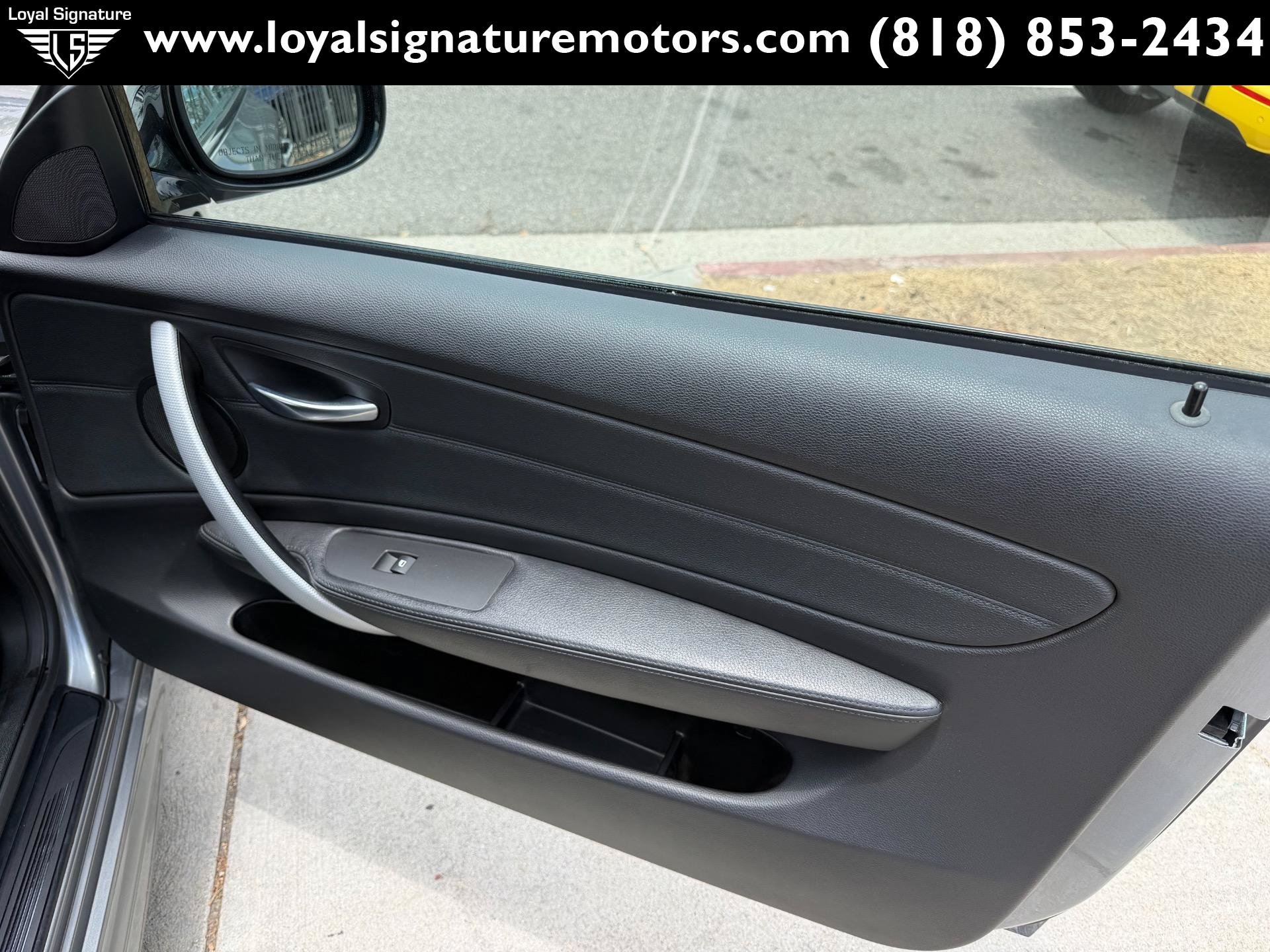 Used 2012 BMW 135i Convertible RWD image 31