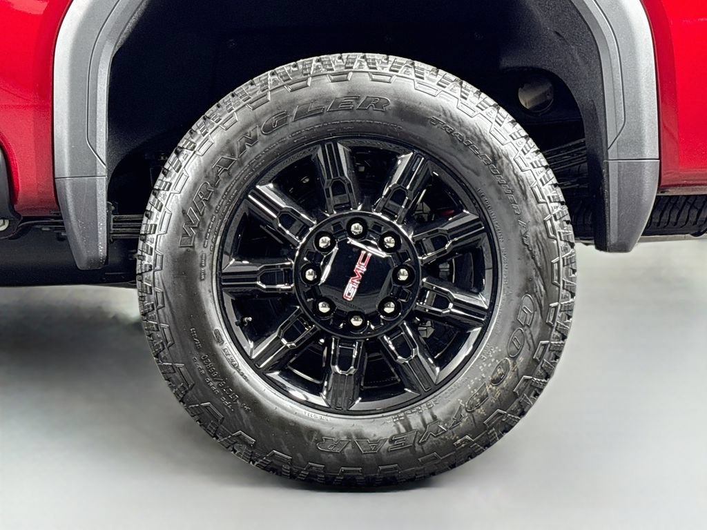 New 2026 GMC Sierra 2500 AT4 AWD/4WD image 32