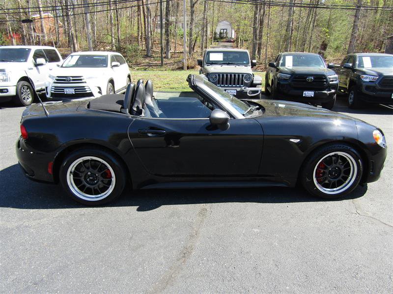 Used 2020 FIAT 124 Spider Abarth w/ Convenience Group image 32