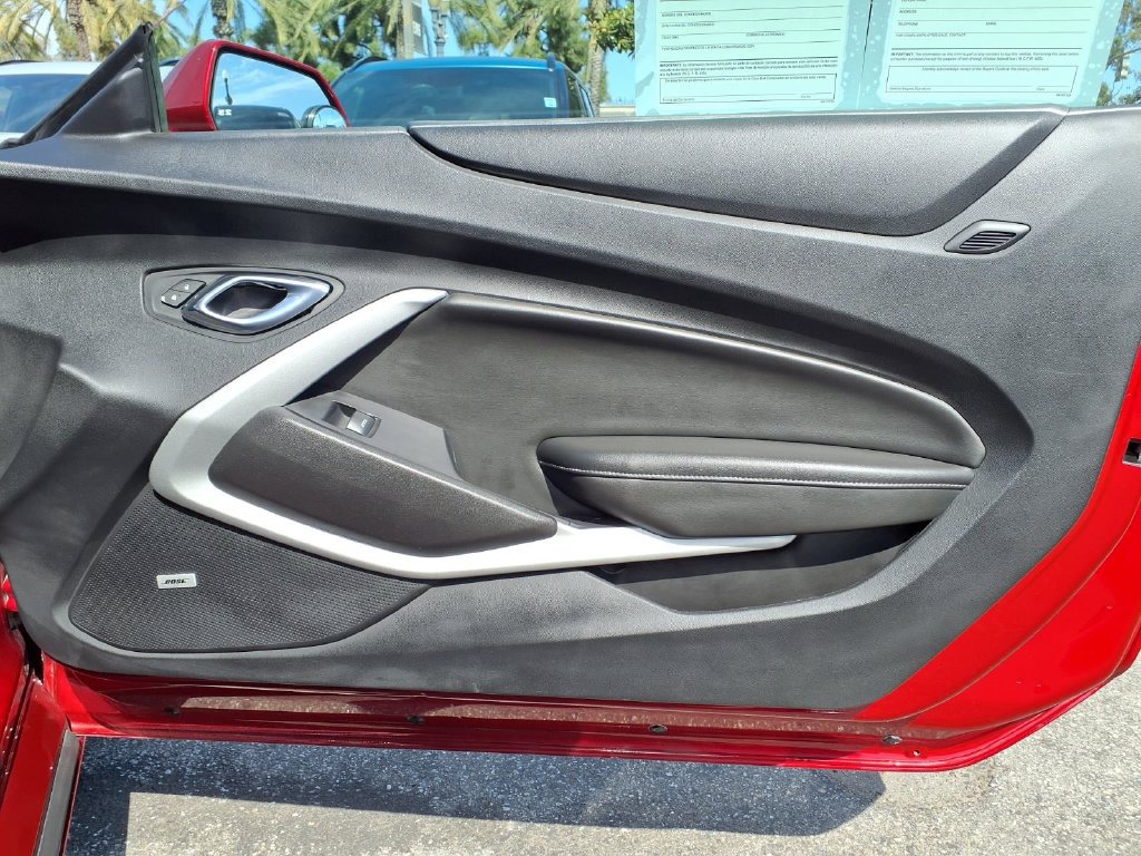 Used 2020 Chevrolet Camaro LT w/ Technology Package RWD image 21