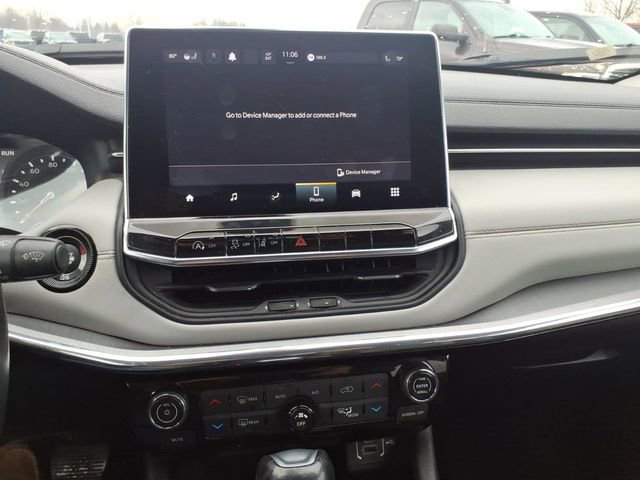 Used 2022 Jeep Compass Limited image 10