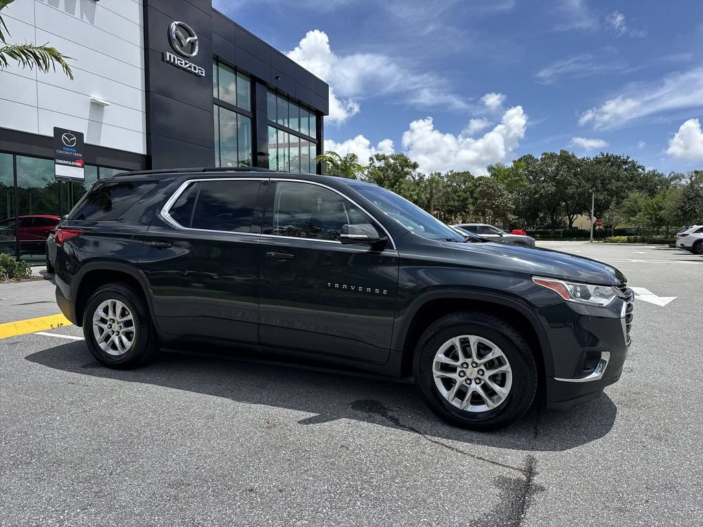 Used 2019 Chevrolet Traverse LT FWD image 6