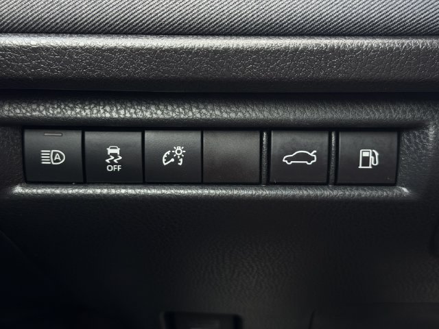 Used 2026 Toyota Camry LE FWD image 21