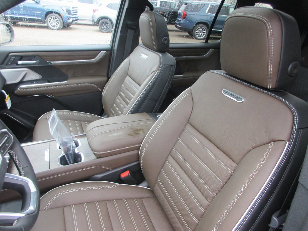 New 2026 GMC Acadia Denali Ultimate image 14