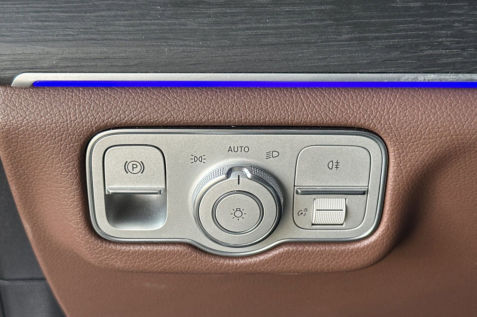 Certified 2024 Mercedes-Benz GLS 450 4MATIC image 39