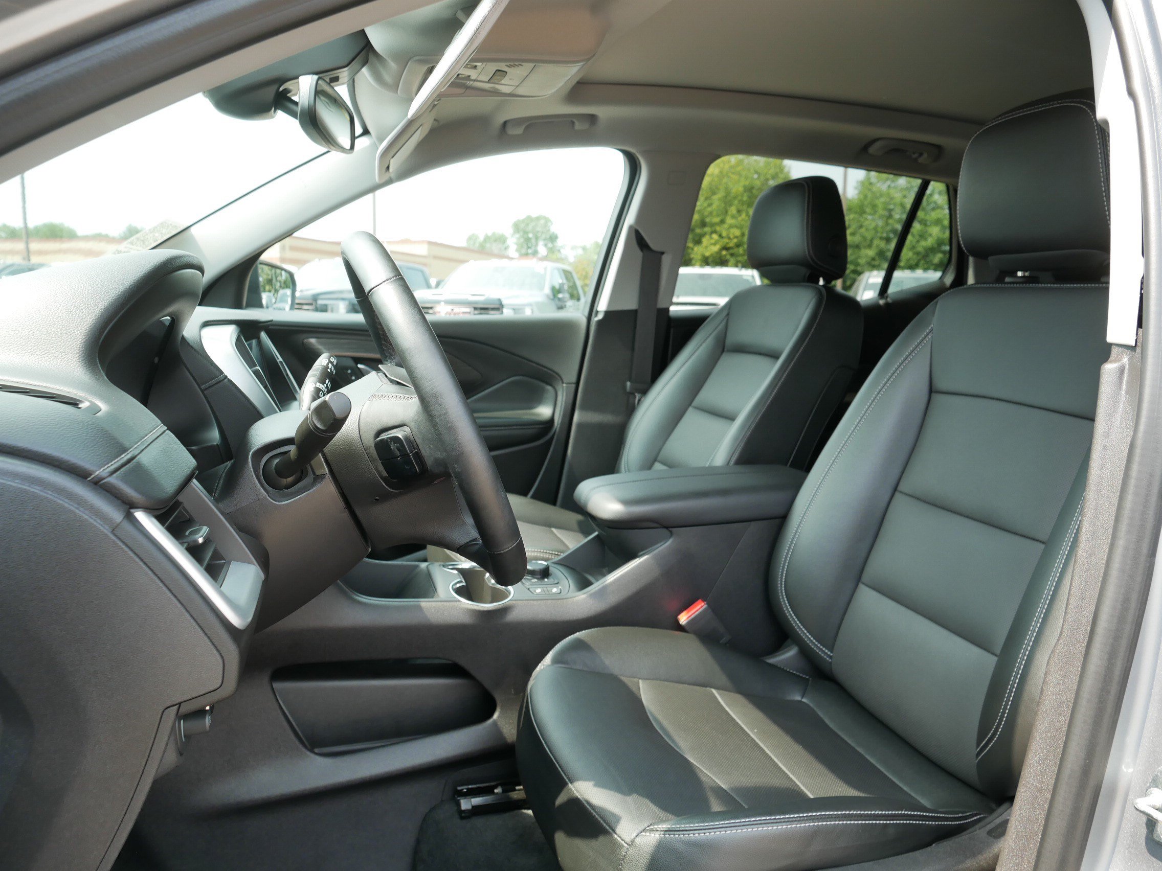 Used 2024 GMC Terrain SLT w/ Elevation Edition AWD/4WD image 34