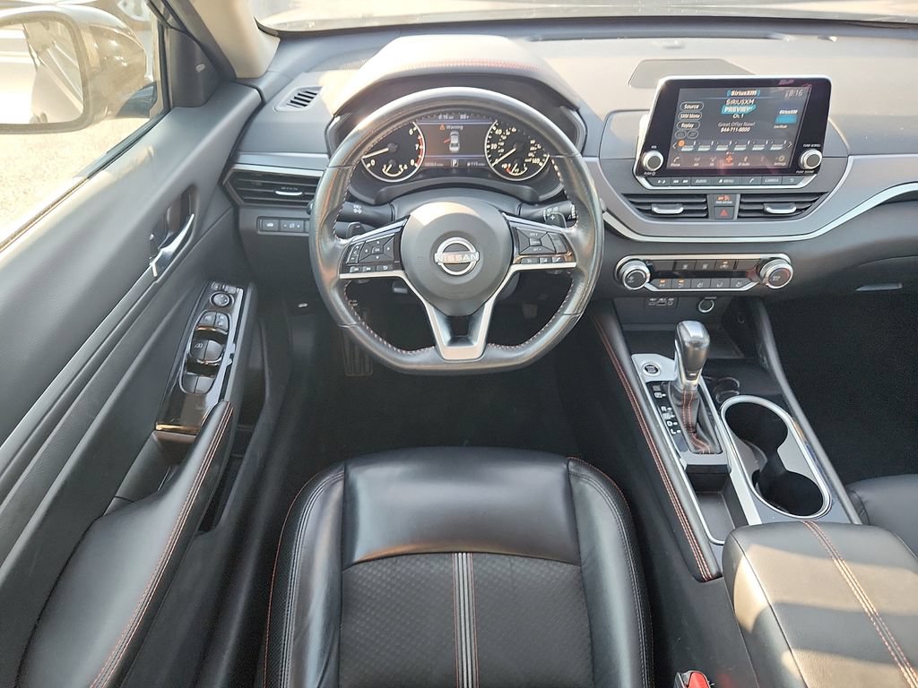 Used 2024 Nissan Altima 2.5 SR FWD image 11