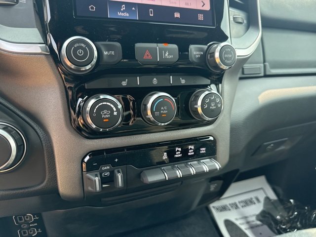 New 2026 RAM 1500 4x4 Crew Cab image 21