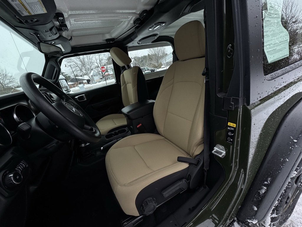 Used 2021 Jeep Wrangler Sport image 23