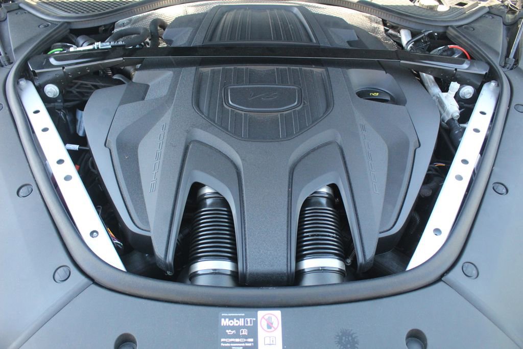Certified 2025 Porsche Panamera 4 image 16