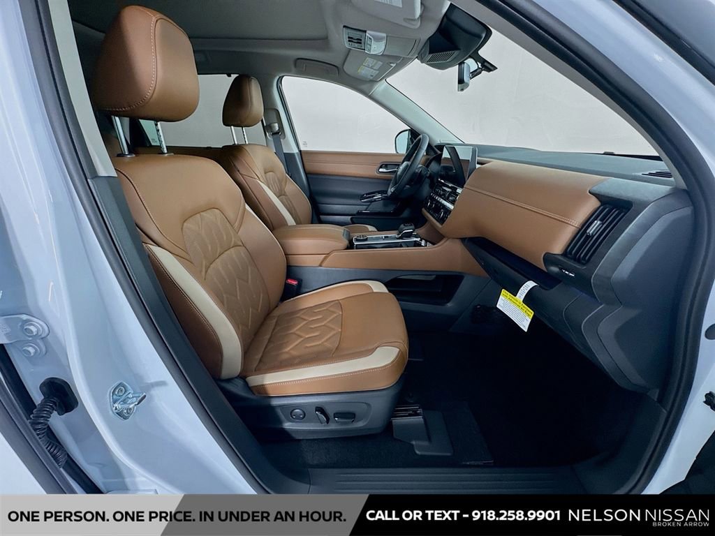 New 2026 Nissan Pathfinder Platinum image 30