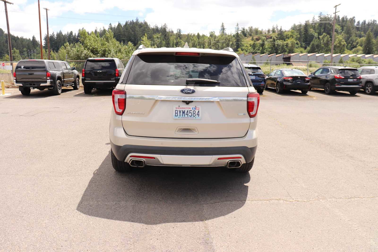 Used 2017 Ford Explorer Platinum AWD/4WD image 6