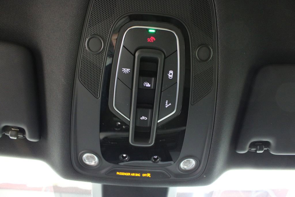 Certified 2024 Audi Q5 e Prestige image 29