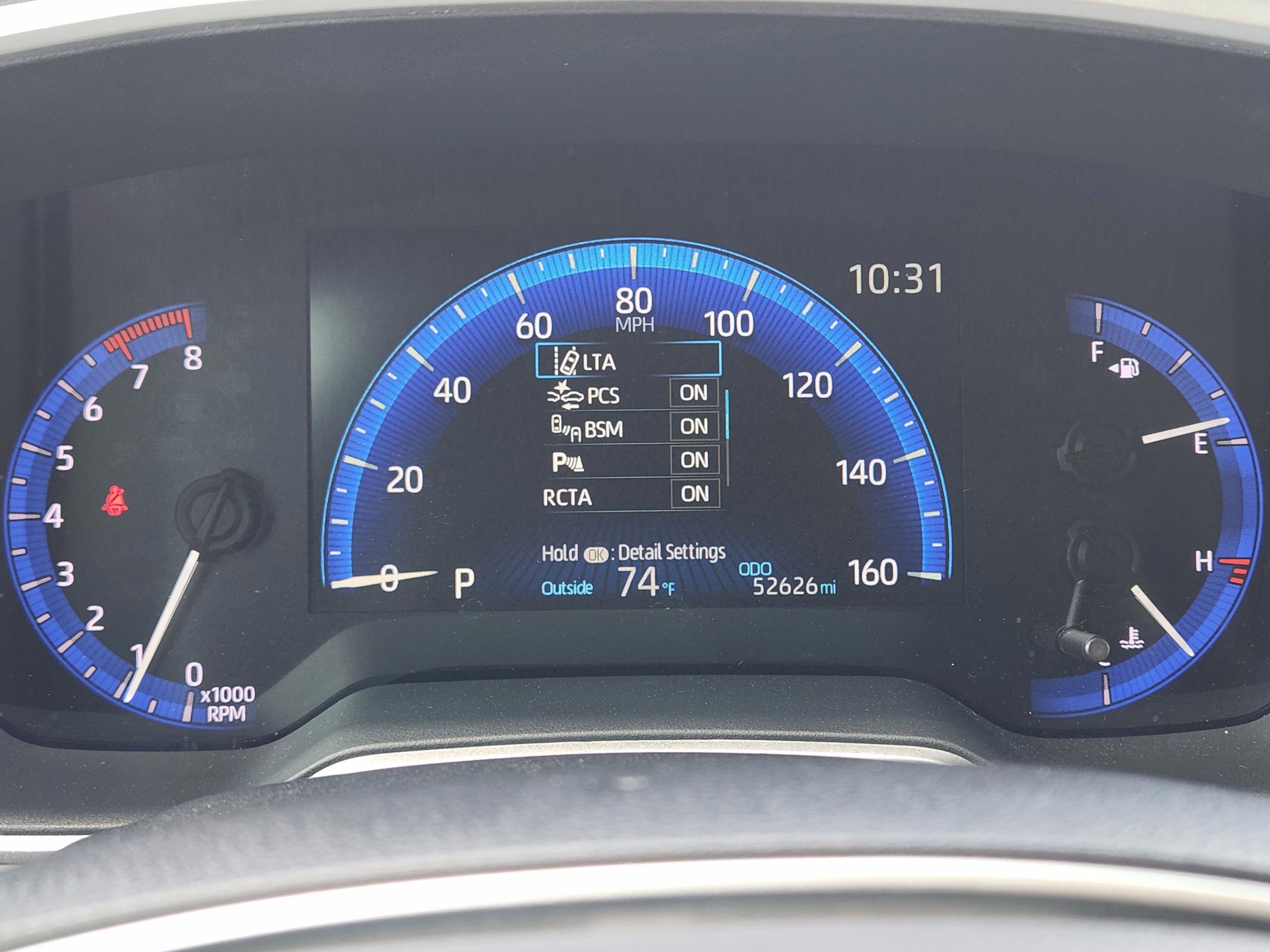 Used 2022 Toyota Corolla Cross XLE w/ Convenience Package image 16