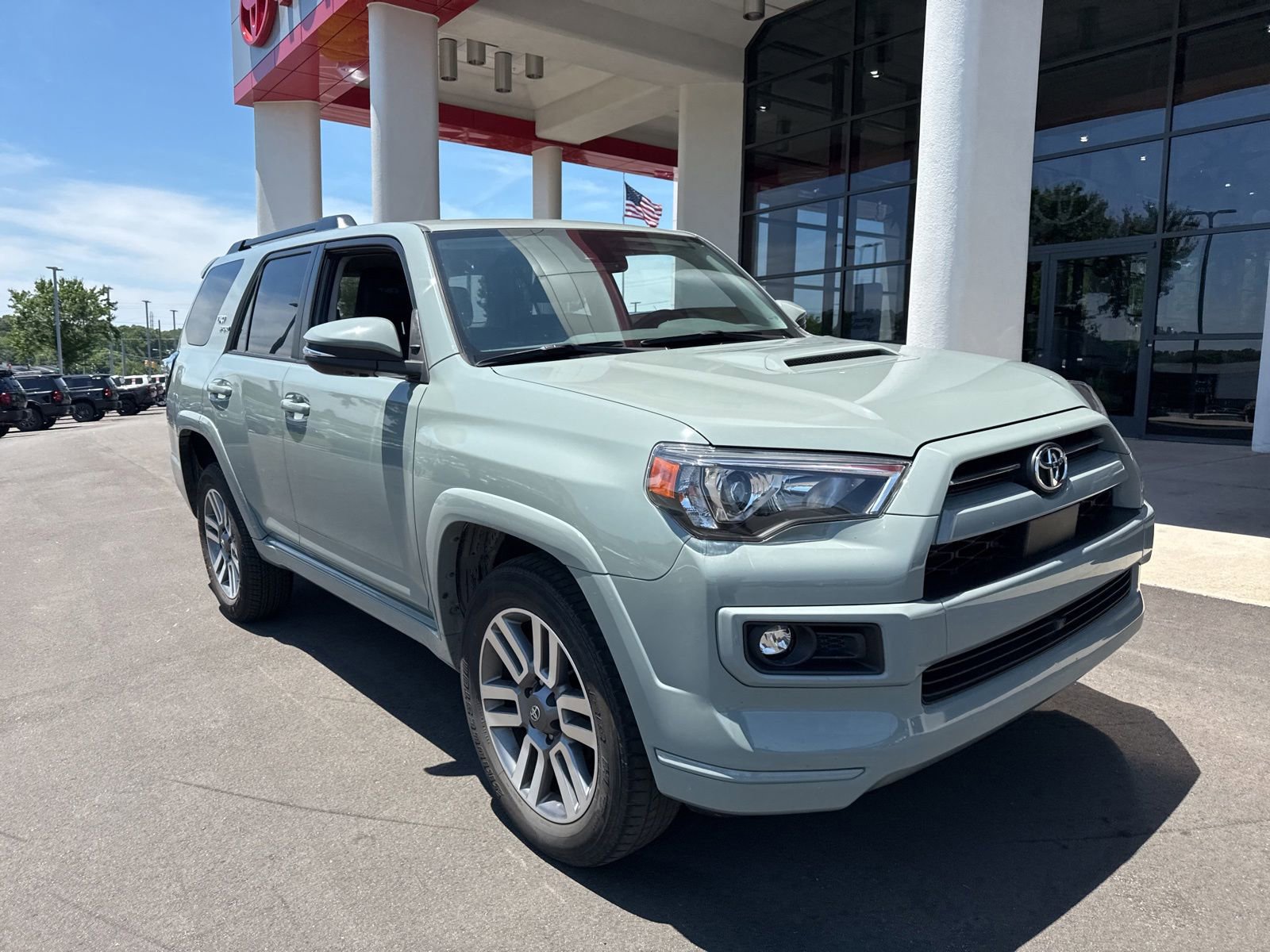 Used 2022 Toyota 4Runner TRD Sport w/ Technology Package AWD/4WD image 2