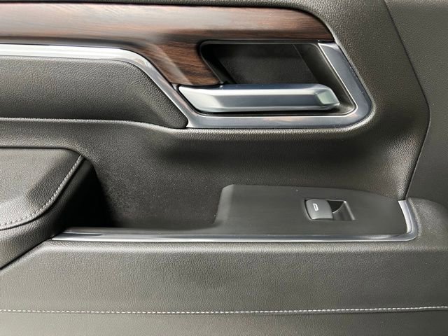 Used 2024 GMC Sierra 3500 SLT w/ SLT Convenience Package image 43