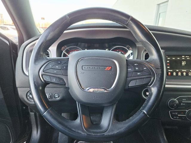 Used 2019 Dodge Charger SXT RWD image 6