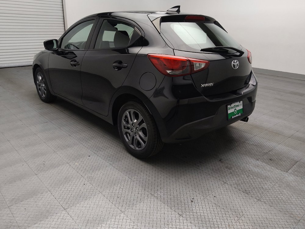 Used 2020 Toyota Yaris LE FWD image 5