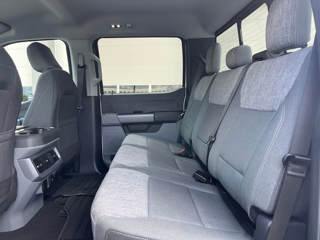 Used 2024 Ford F350 XLT w/ FX4 Off-Road Package AWD/4WD image 10