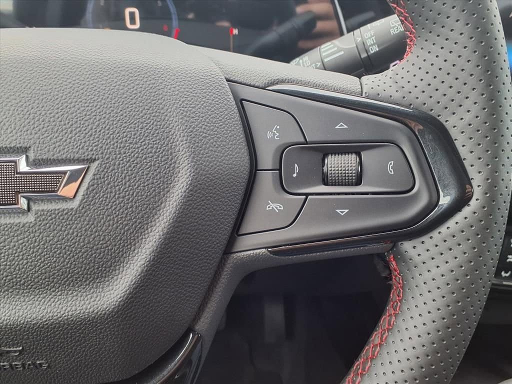 New 2026 Chevrolet Trax RS w/ Sunroof Package FWD image 22