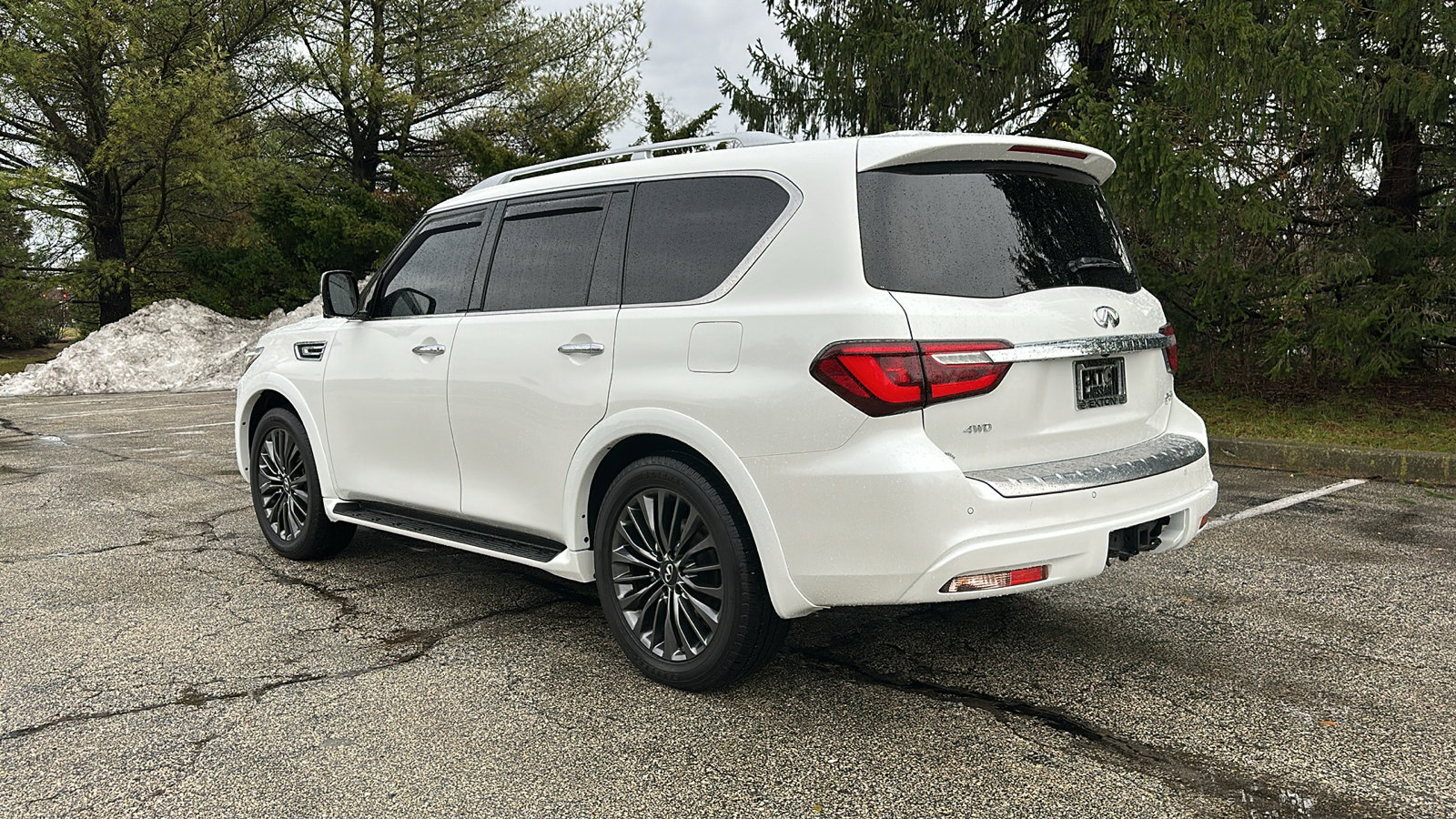 Used 2022 INFINITI QX80 Sensory image 8