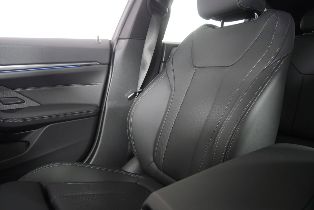 New 2026 BMW i4 eDrive40 w/ Premium Package RWD image 21