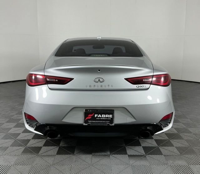 Used 2017 INFINITI Q60 3.0t Sport RWD image 6