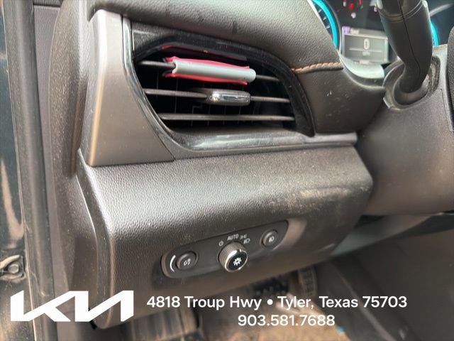 Used 2018 Chevrolet Traverse LT FWD image 16