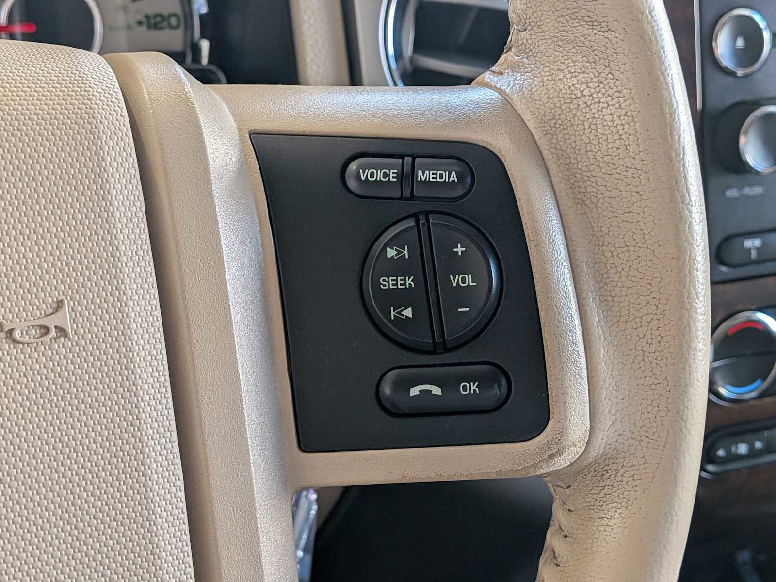 Used 2014 Ford Expedition XLT w/ Equipment Group 202A image 22