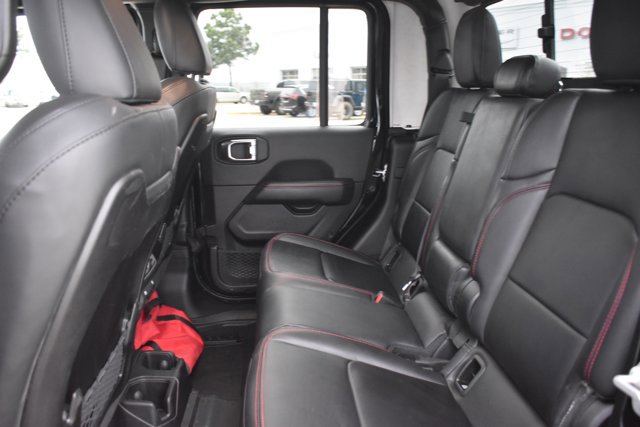 Used 2025 Jeep Gladiator Rubicon w/ Safety Group image 16