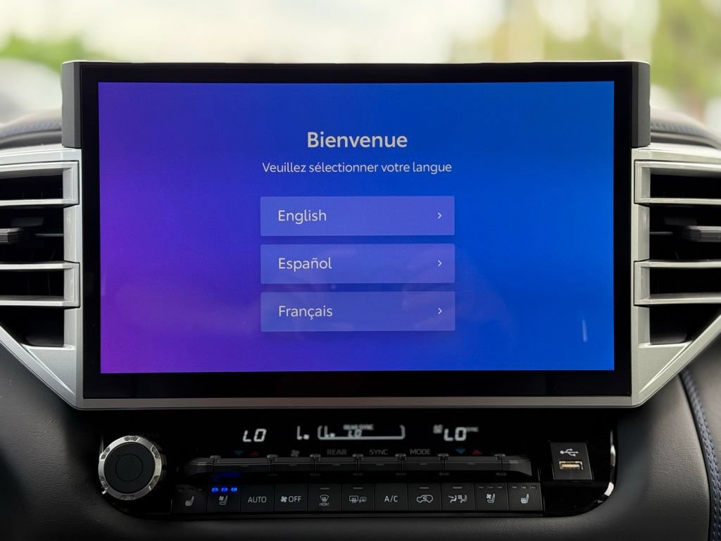 Certified 2025 Toyota Sequoia Platinum AWD/4WD image 28