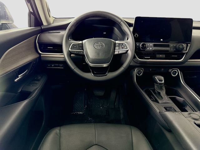 Certified 2025 Toyota Grand Highlander FWD image 21