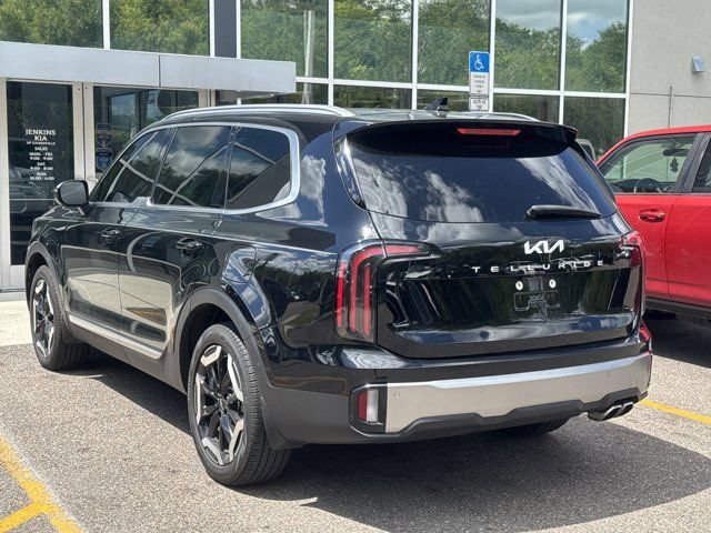 Used 2025 Kia Telluride EX FWD image 11